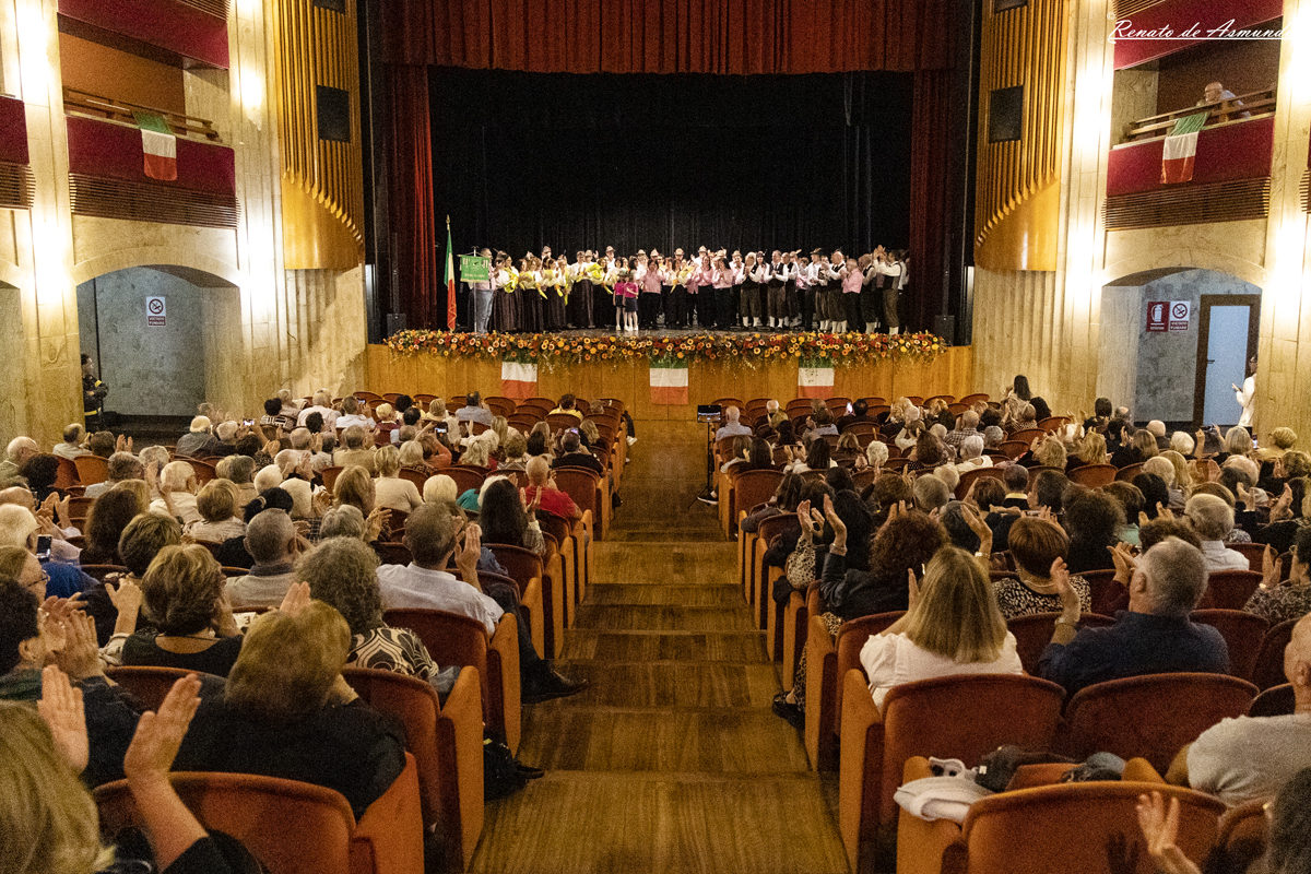Der Coro A.N.A. Latina beim Festival "Canti della Montagna"